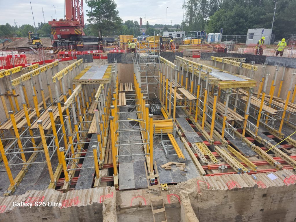 Veidņu sistēmu izbūve pirms betonēšanas